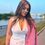 элитная эскортница Юля работает в Москве